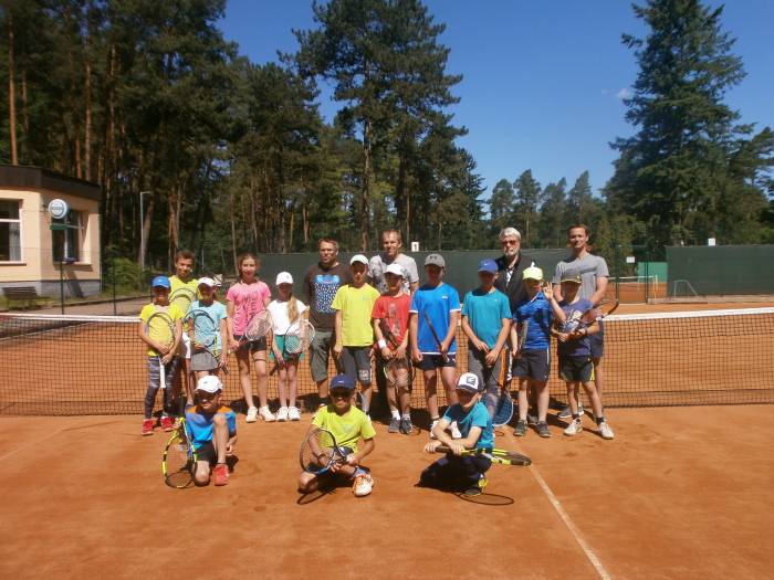 Mládežnický tenis u Máchova jezera